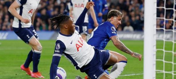 九游体育网页版登录入口-切尔西后防再失误，惨遭对手绝杀