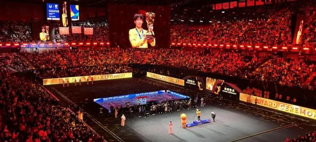 九游体育官网-关于CBA球员在全明星周末赢得三项冠军，国内球迷热烈欢呼的信息