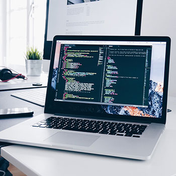 沙尔克获得连胜，积分追赶对手