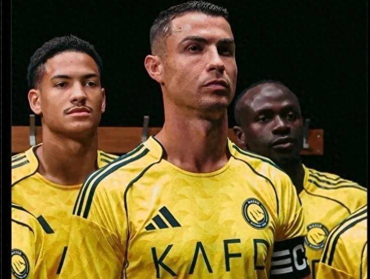 北美职业球员连续进球助球队赢得胜利