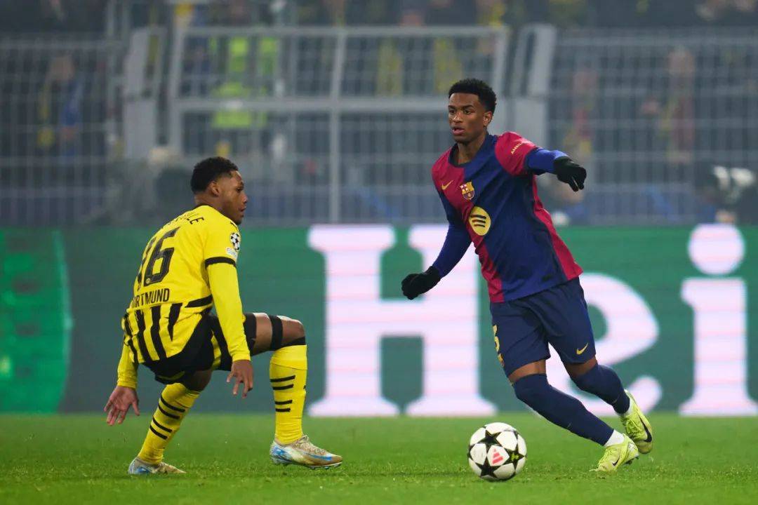 多特蒙德客场击败对手,继续保持领先优势 多特蒙德客场击败对手,继续保持领先优势