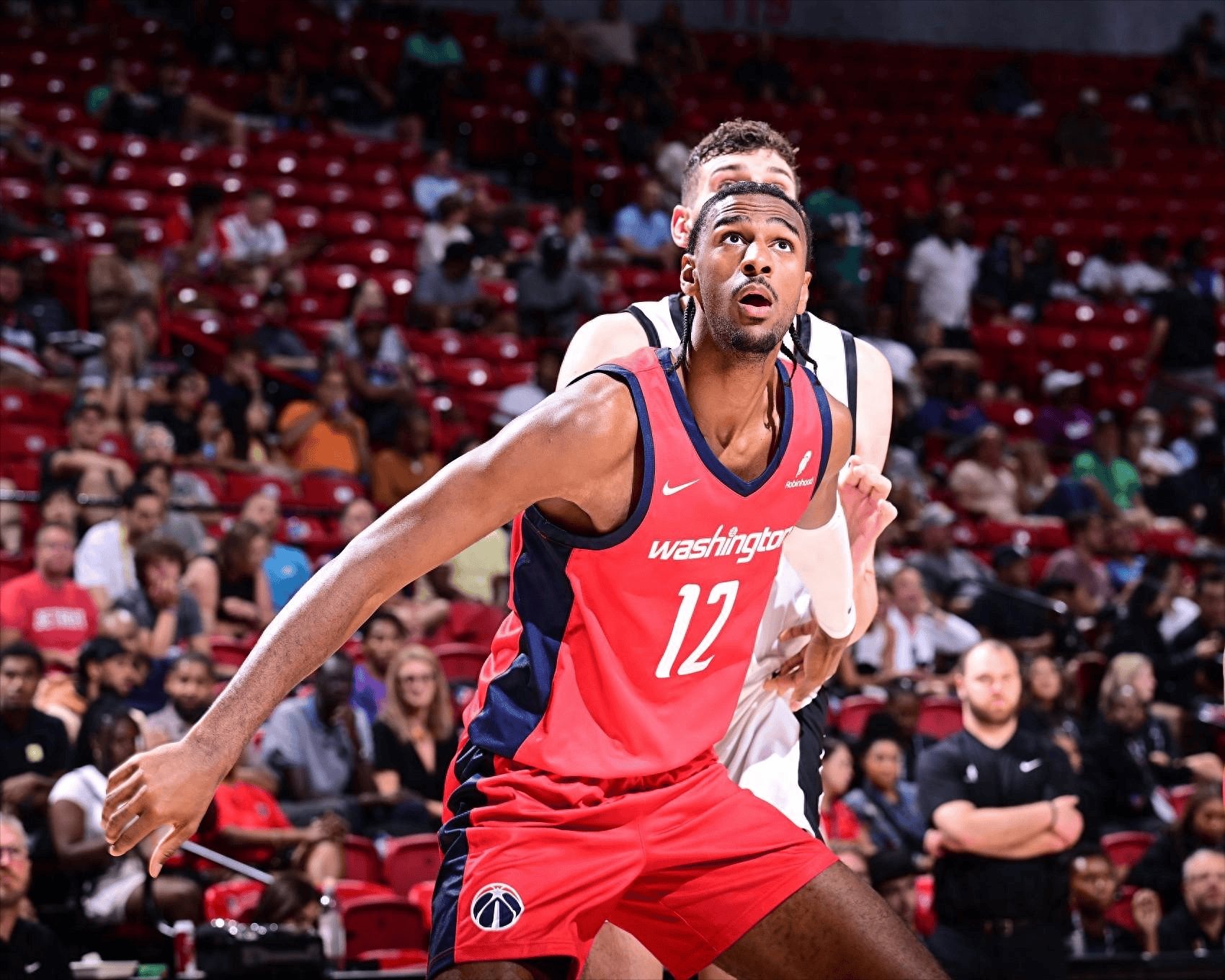 猛龙遭遇滑铁卢,湖人逆袭晋级的简单介绍 猛龙遭遇滑铁卢,湖人逆袭晋级的简单介绍